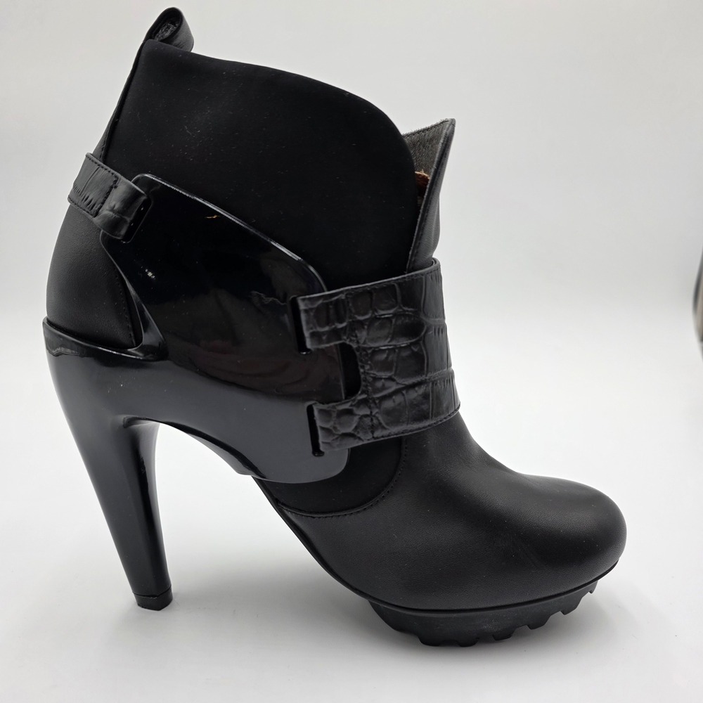 United Nude Black Leather Croc Embossed Heel Ankle Boots Size 37, 6.5 US - Picture 4 of 16
